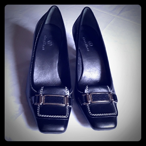 Cole Haan Black Leather Pump - Picture 2 of 8